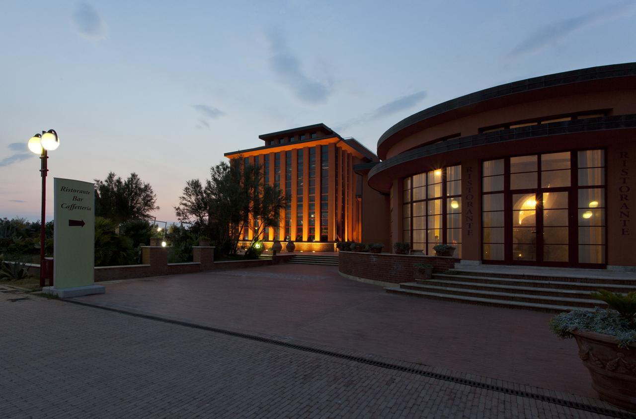 Toscana Sport Resort Каламброне Екстериор снимка